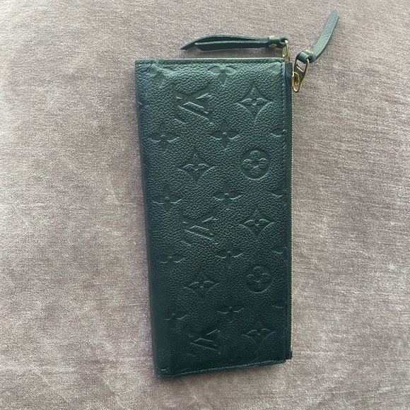 Louis Vuitton Handbags - NEW Louis Vuitton Black leather  Adele